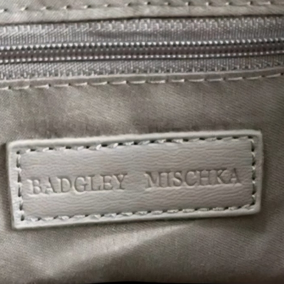 NWT Badgley Mischka  Taupe Color Designer Clutch Detachable Strap - Picture 7 of 10